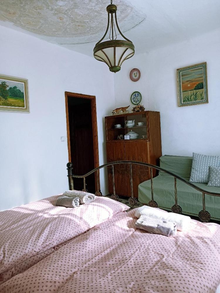 Ubytovani Pod Jilmem Zar Chambre photo