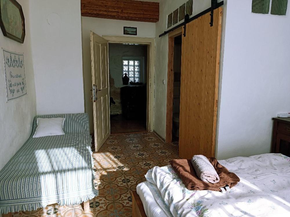 Ubytovani Pod Jilmem Zar Chambre photo